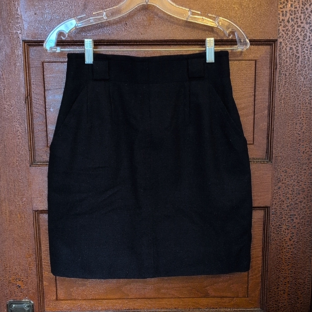 Chic Black Paris Design Mini Skirt for Women